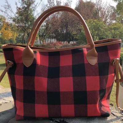 China Wholesale Plaid Weekender Tote Factory Stocked Oversized Plaid Women's Weekender Tote for sale