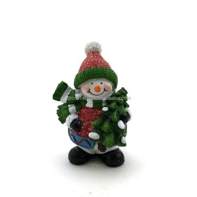 China Christamas Mini Home Decoration Holiday Resin Snowmen Holding Snowfall Christmas Tree for sale