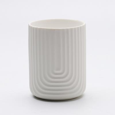 China Home Decoration Ins Style White Cylinder Ceramic Candle Jar With Rib Design For DIY Home Decoration for sale