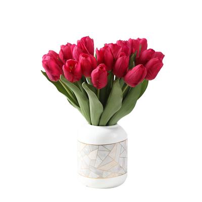 China Eco-friendly Fashion Real Touch Flowers Latex Tulips Artificial Bouquet Flower Bridal Bouquet Decorate Flowers For Wedding for sale