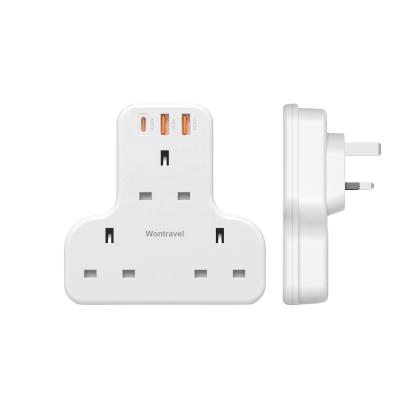 China Travel 3 Way UK Outlet Wall Socket Adapter 3 Prong T Shaped Wall Tap With 20W PD for sale