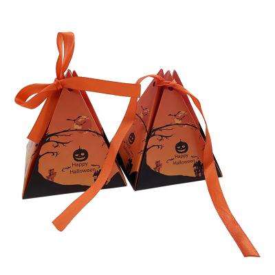 China Low MOQ Recyclable Triangle Halloween Candy Boxes Gift Boxes Gift Boxes With Ribbons For Candy Gift Wrapping for sale