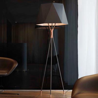 China Modern Minimalist American Hot Creative Floor Lamps For Living Room Decorate Luxury Design 3 Legs Floor Lamp for sale