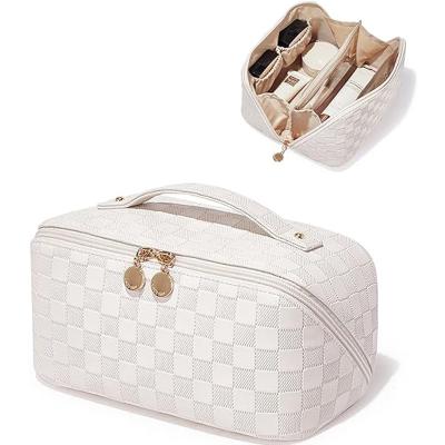 China Quilted hanging good lands end rare beauty white portable small mini compact quilted hanging puffy cosmetic toiletry bag for travel purse for sale