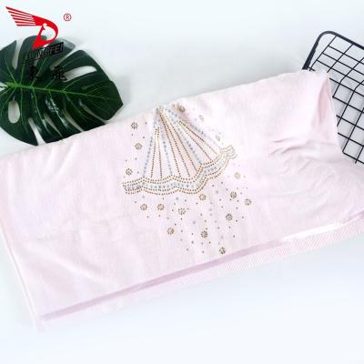 China Diamond Disposable Luxury Towel Romantic Design For Women Or Gift Light Color Towel Set for sale