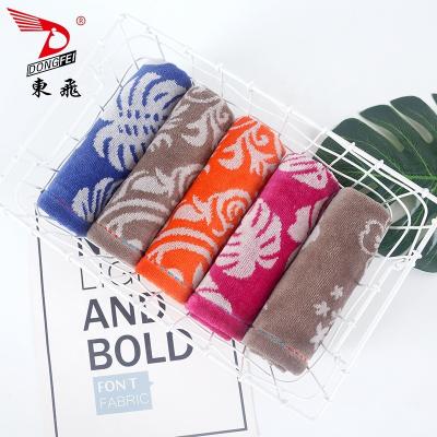 China Dark Color Disposable Good Flower Jacquard Material 100% Cotton Small Size Hand Towel for sale