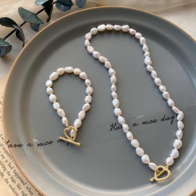 China French new freshwater pearl necklace OT button heart-shaped bracelet temperament retro necklace CLASSIC for sale