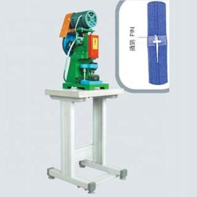 China Garment Shops Semi-auto Pin Setting Nylon Zipper Machinery China for sale