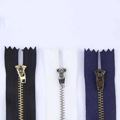 China Free Custom Logo Alloy Slider High Quality Metal Zipper New Viable Style Y Brass Material Teeth For Clothing for sale