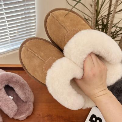 China Factory Direct Wholesale Lightweight Winter Sheepskin Fur Warm Boots Waterproof Furry Uggong Snow Boots For Women Home Slippers for sale