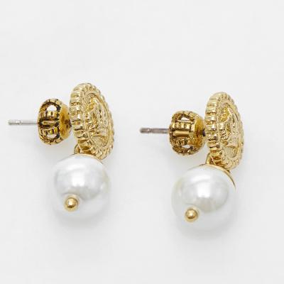 China China's best selling FASHIONABLE factory design crown medal pearl fancy earrings simple and small temperament jewelry gift for sale