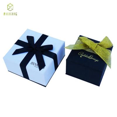 China Lovely Materials Simple Fashion Small Recycled Jewelry Gift Box With Ribbon for sale