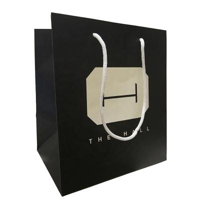 China High Quality Recyclable Fashion Boutique Gift Customized Shopping Paper Bag With Handle for sale