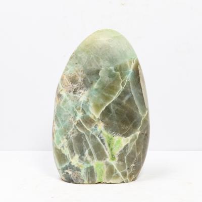 China Wholesale Custom Natural Stones Europe Fashion Green Moonstone Reiki Freeform Stone Crafts Healing For Meditation for sale