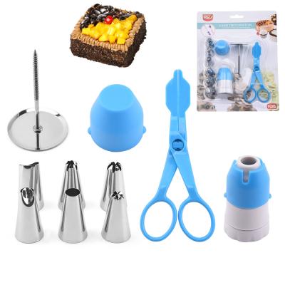 China 2021 Sustainable Hot Sales Amazon Spout And Pastry Tips Kit Reusable DIY Cake Decorating Tool for sale