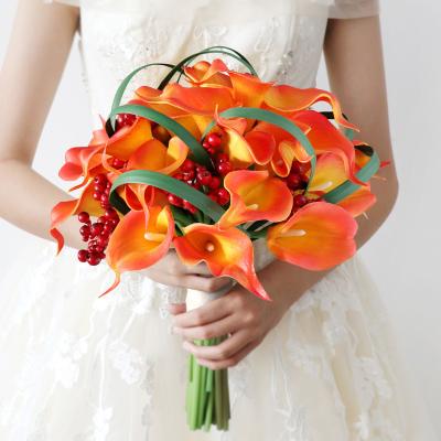 China Wedding Decor PU Calla Lily Bride Holding Flower Artificial Orange Calla Lily Wedding Bouquet for sale