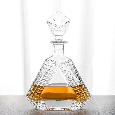 China Luxury Beverage Whiskey Wholesale Decanter Whiskey Bar Set for sale