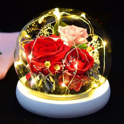 China Wholesale Fashional Beautiful Preserved Stabilized Rose Flowers Rose Flower in Glass Dome with Gift Box for sale