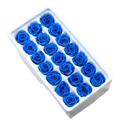 China 2021 Grade Of Fashional A True Forever Bud Flower Head Preserved Natural Eternal Immortal Roses With Size 2-3cm for sale