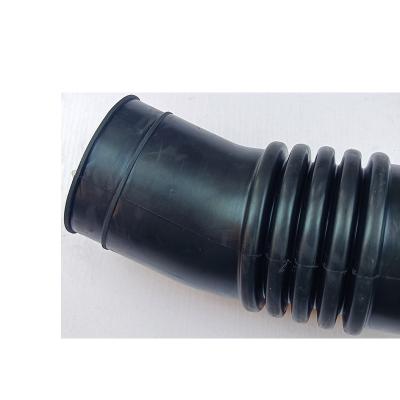 China Auto Intake Hose Air Filter Parts Engine Parts Engine Air Intake Flexible Hose 17811-17020 for sale