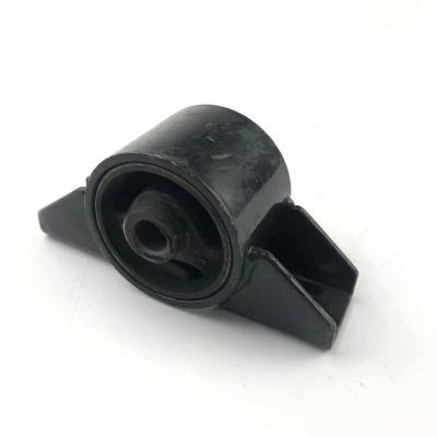 China Mitsubishi V73 High Quality Foot Long Life Span Auto Parts Rubber Differential Bracket MR374569 for sale