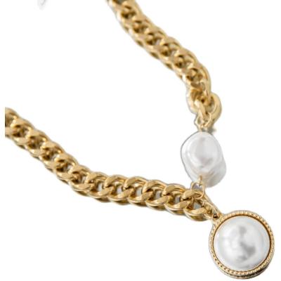 China Women's Chunky Chain Necklace Women's Minority 14k Gold Bead Fashion for sale