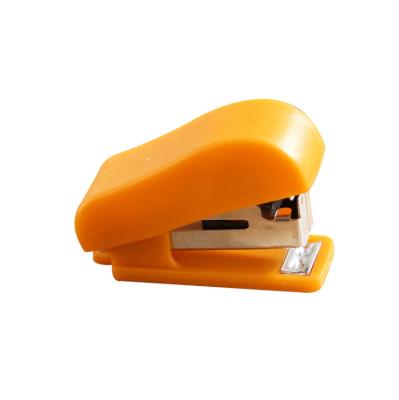 China Modern Mini Stapler Binding Machine With Staples Stapler Set Students Wholesale for sale