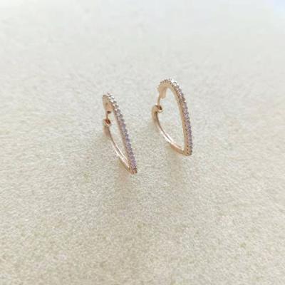 China Wholesale Fashion Simple Cubic Zirconia Women's Fashion Heart Gold Plated Stud Earrings for sale