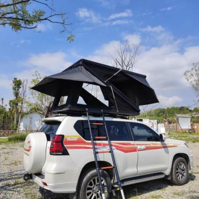 China Customizable  Double Layer Z Rooftop Tent For Different Climates And Environments for sale