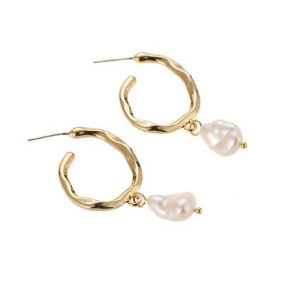 China New Fashion Freshwater Gold Plated Baroque Freshwater Cultured Pearl Dangle Earrings for sale