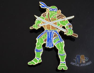 China Custom Logo Ninja Turtle Zinc Alloy Metal Lapel Pin Bages, Cut Out Stye Shiny Gold Plating With Rupper for sale