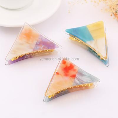 China Korea 2020 high-grade fashion glitter acrylic hair claw women hair accessories claw to cut custom large hair clips triangle for sale