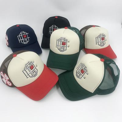 China Custom COMMON Mesh Sports Hats Trucker Hat Curved Screen Embroidered Brim Logo Printing Logo Plain Foam Trucker Caps for sale