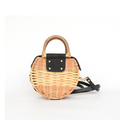 China 2022 Motion Detection Buckle Patch Bag Shell Style Handle Inner Korean Hard Camel Woven Rattan Black Bag Small for sale