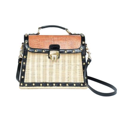 China Portable the various styles of the best cross-body bag for sale