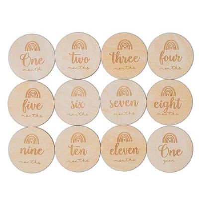 China Europe Set Of 12pcs First Year Growth Newborn Baby Gift Sets Baby Monthly Milestone Wooden Cards for sale