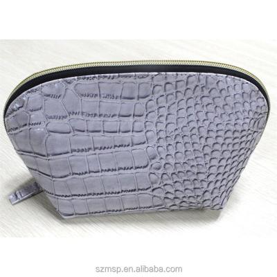 China hot sale 3size cosmetic pouch to choose croc pattern plastic bag make up bag, cosmetic clutch bag, roofery travel bag bubble croc for sale