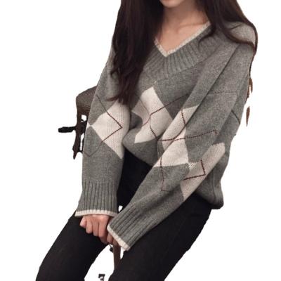 China 2021 Style Casual Sweater V-neck Sweater Autumn Spring Wear New Style Breathable External Wild Loose Lazy Girl's Casual Sweater for sale