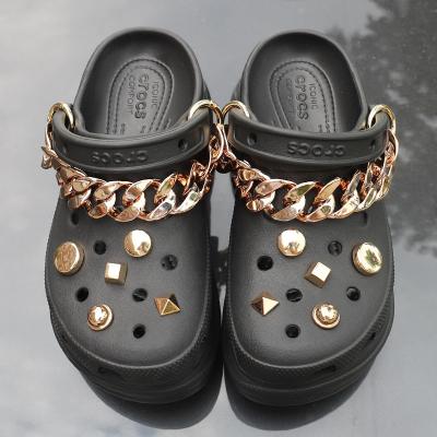 China Gold Plated Shoe Chains Croc Twist Shoe Buckle Fashion Style Student Party Figure Geometric Flower for sale