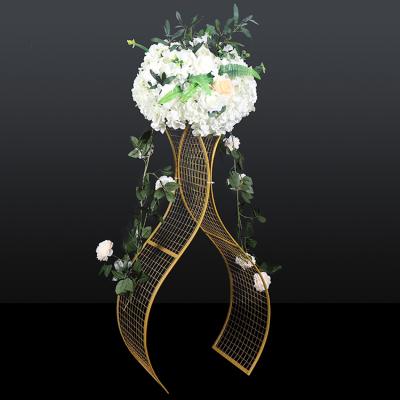 China European Artificial Flower Stands Pedestals Wedding Props Wave Iron Road Lead Wedding Party Supplies For Wedding Stage Decoration for sale