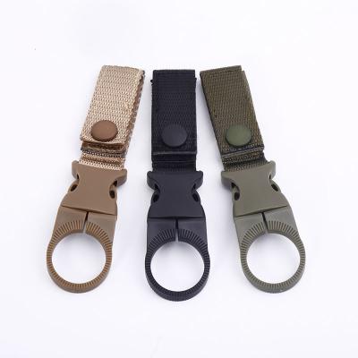 China Durable Tactical Kettle Fan Key Chain Buckle Climbing Nylon Buckle Water Bottle Clip Webbing Kettle Army Fan for sale