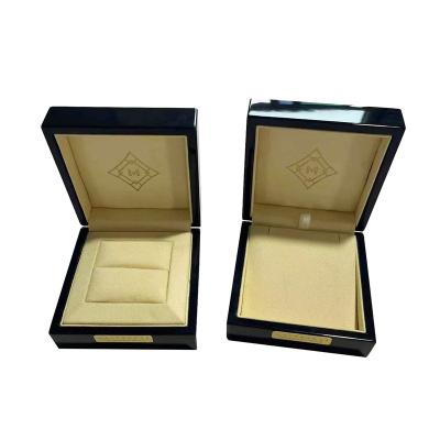 China Eco-friendly Jewelry Ring Earring  Box Popular Pu Leather Jewelry Packaging Box Bracelet Ring Boxes For Necklace Pack Custom Logo Jewelry Box for sale