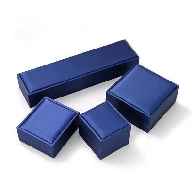 China Eco-friendly Jewelry Ring Earring  Box Wholesale High Quality Leather Luxury Jewelry Gift Box Sets For Jewellery Packing for sale