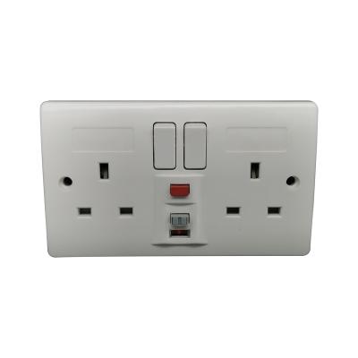 China Residential / General Purpose Safety Power Use 250V 1 Strip 13A Switched Socket With 30mA And 10mA RCD Protection for sale