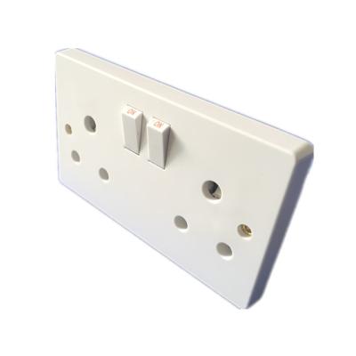 China Residential / General Purpose One Range--16A 2 Gang Switched Round Plug Pin South Africa Standard for sale