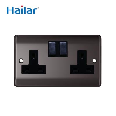 China UK Plug Hailar UK Standard Polished Black Nickel UK Standard 13A 2 Gang Switched Single Pole Wall Socket for sale