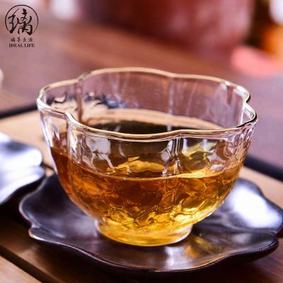 China Sustainable Handmade Borosilicate Flower Shaped Small Glass Tea Cup With Gold Rim for sale