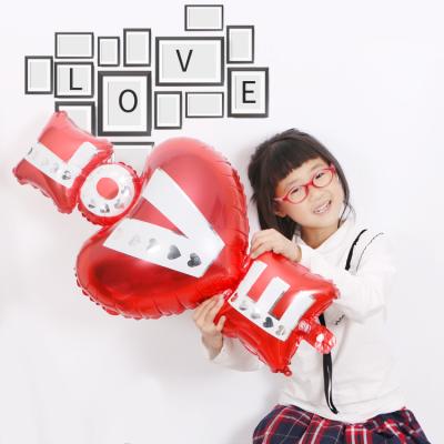 China Gift Toy Whole Sale Hot Selling Love Foil Balloons Cheap Valentine Decoration for sale