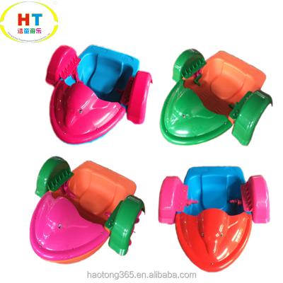 China Water depth should be up 15-35cm hot sale plastic toy lake children water hand paddle boat for sale