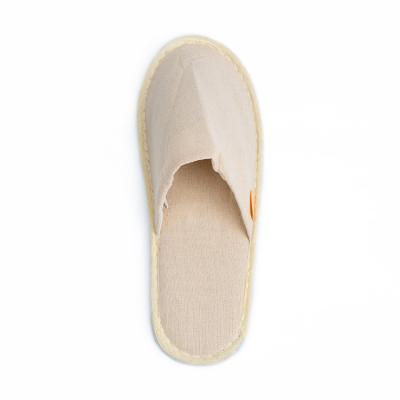 China Factory Wholesale Customized Anti-skid/Soft/Disposable Disposable Indoor Bedroom Hotel Slippers for sale